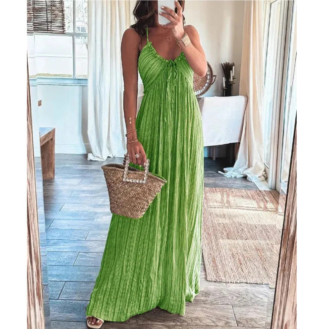 Dos nu raffiné de la robe Capucine™ pour un style chic.