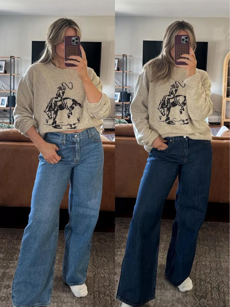 Pull KnitEase™ combiné avec une jupe pour un look élégant et décontracté.