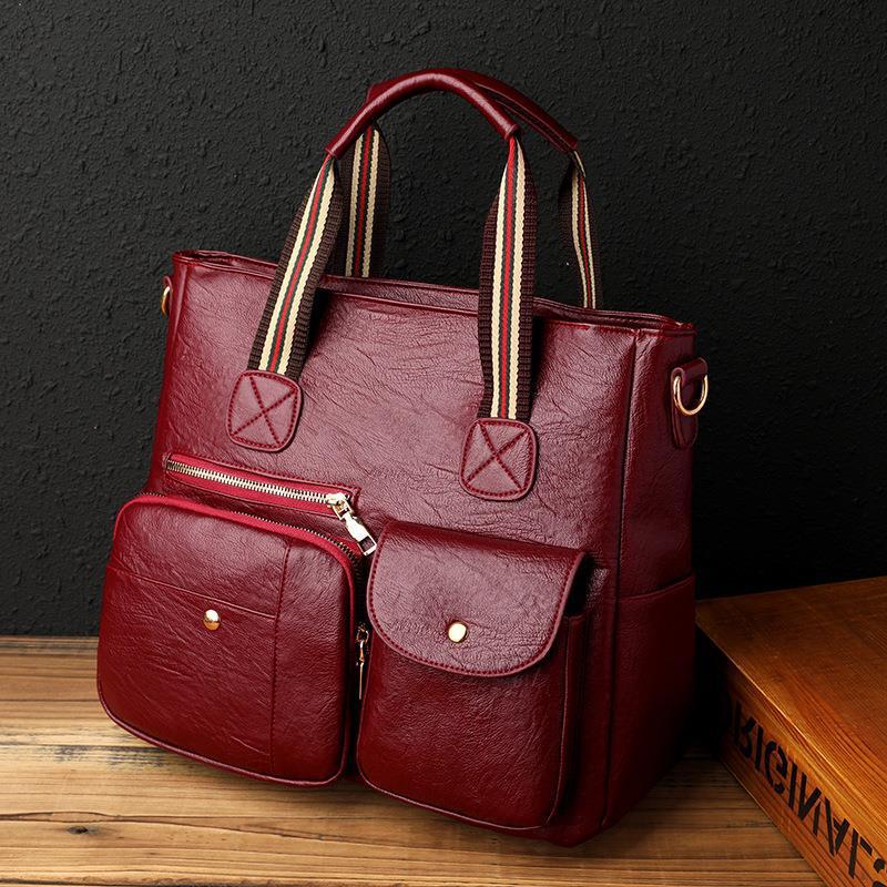 Sac Délica™ vue de face avec design décontracté et élégant.