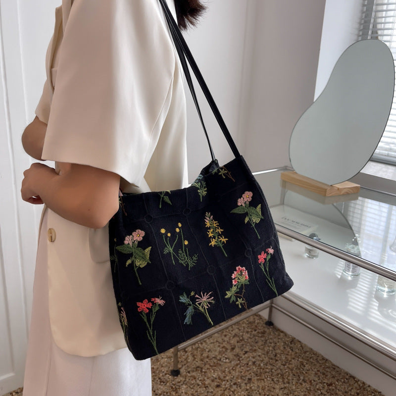 Sac à main femme broderie florale élégante Bloom™